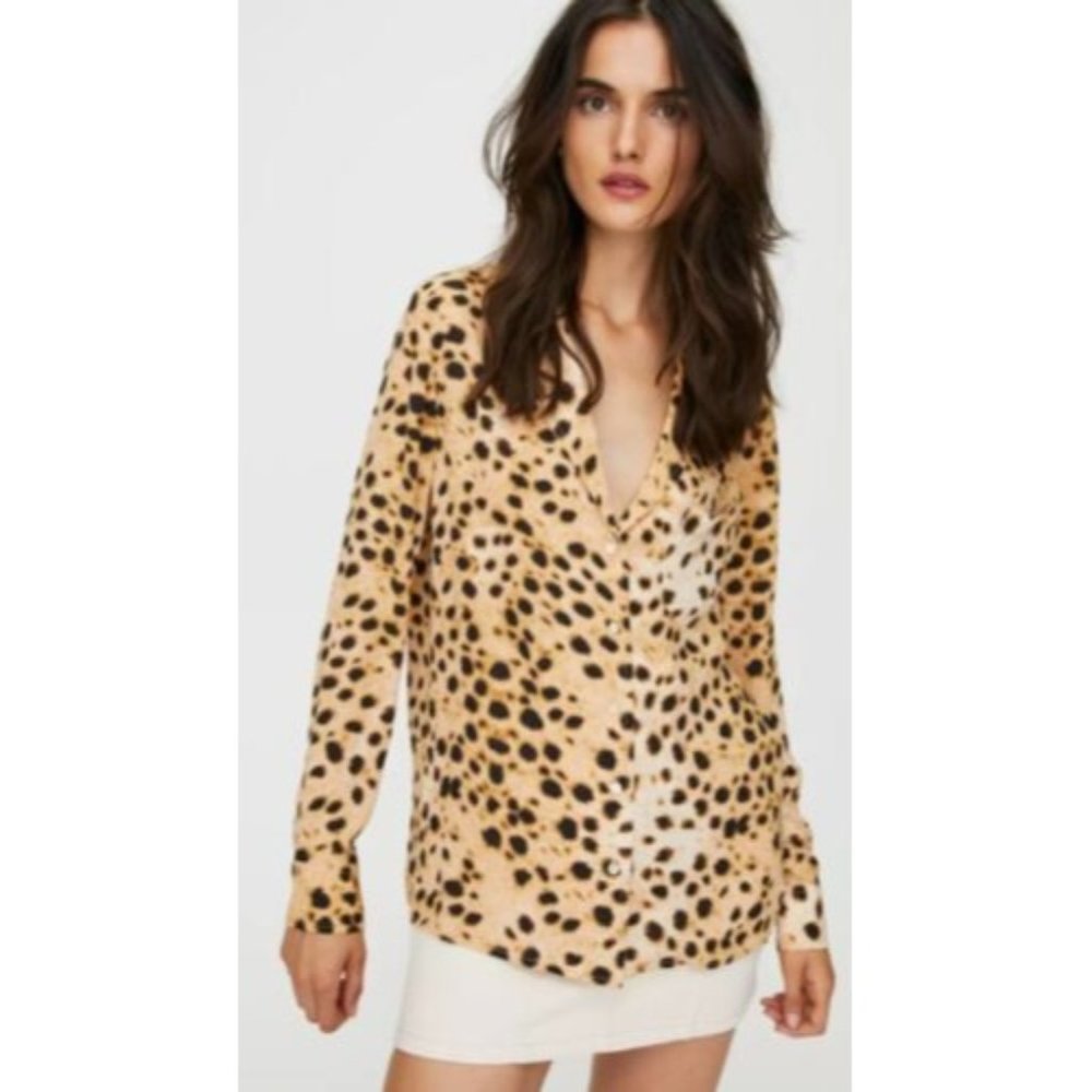 ARITZIA WILFRED FREE Briona Long Sleeve Animal Print Blouse Button Up Size XXS